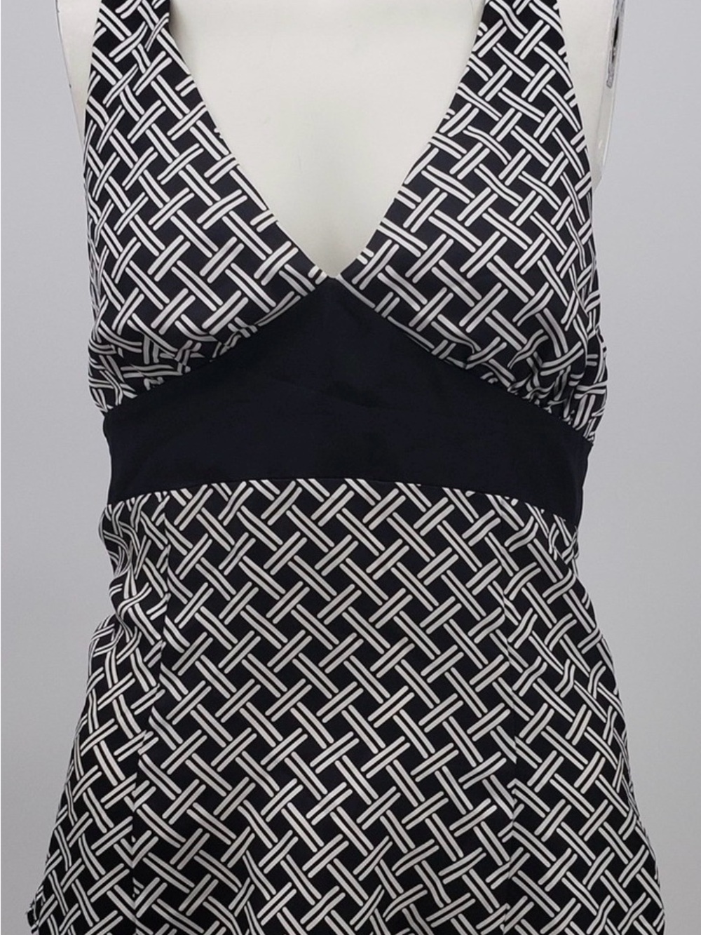 Y2K Silk White House Black Market Geometric Halter